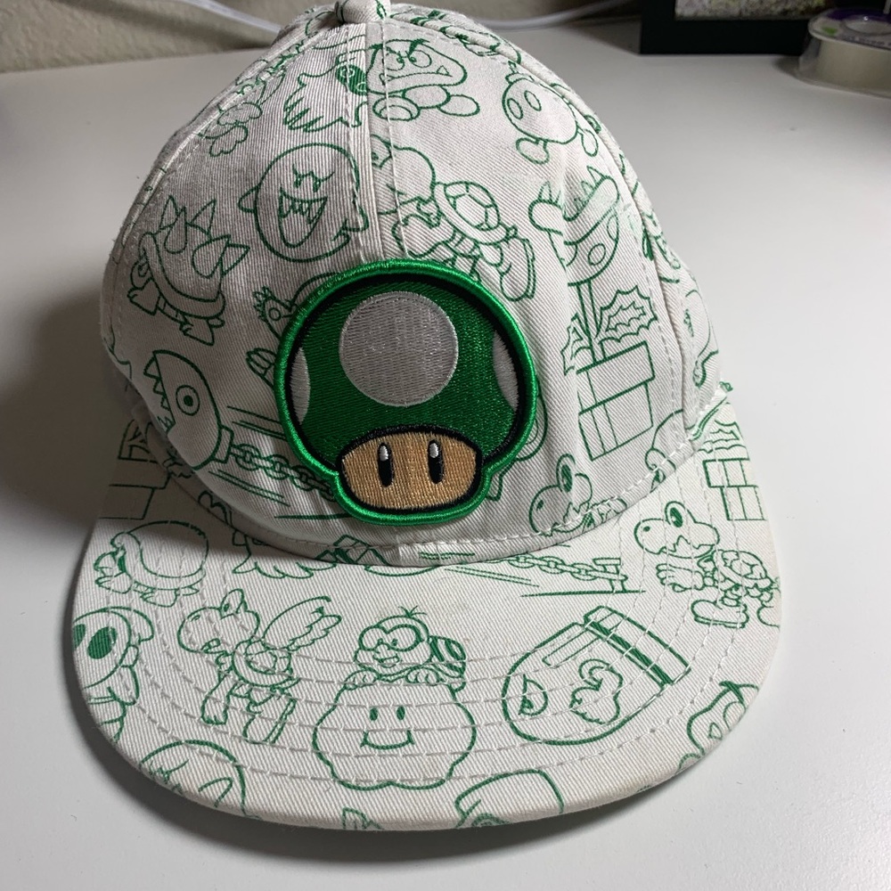 Super Mario Bros “Bioworld” 1-Up Mushroom Hat
